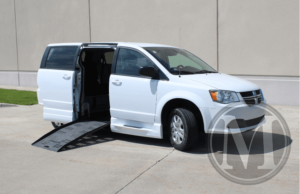 2018 dodge grand caravan 5 passenger 1 wc used wc van 1.png