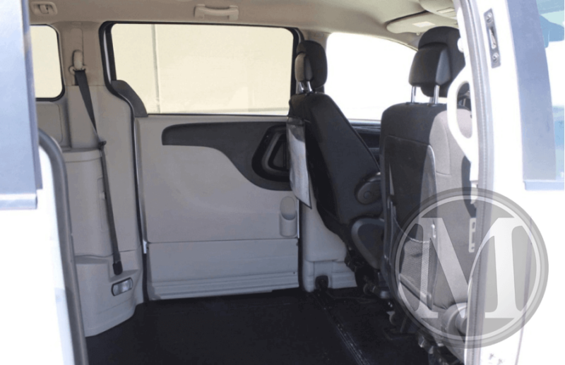 2018 dodge grand caravan 5 passenger 1 wc used wc van 3.png