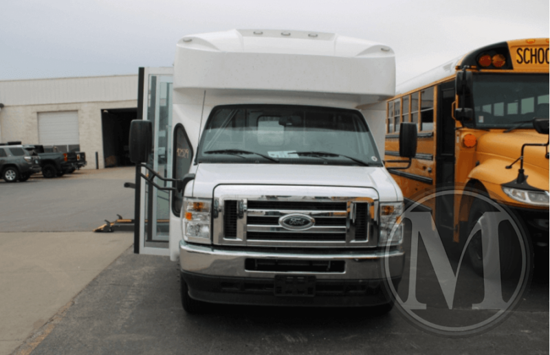 2022 ford e450 glaval universal 12 passenger 2 wc or 14 passenger new ada bus 7.png