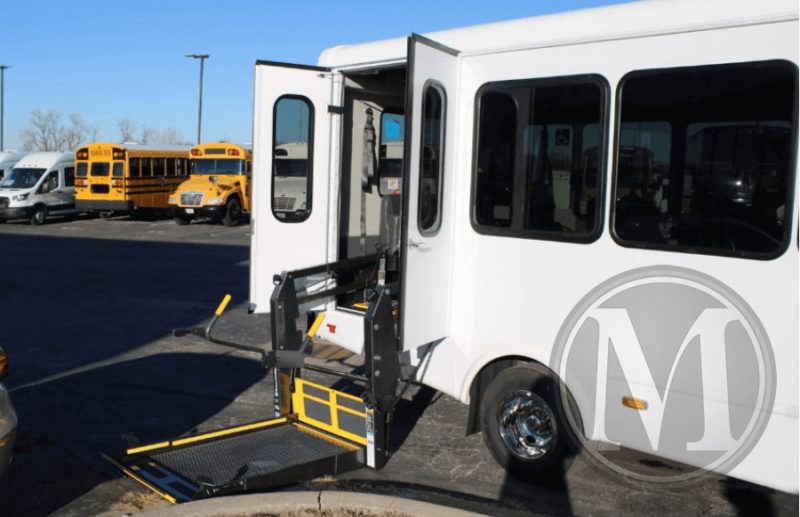 2023 ford e450 glaval universal 20 passenger 2 wc new ada bus 4.png